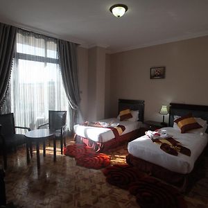 Deluxe Kamer met Twee Aparte Bedden